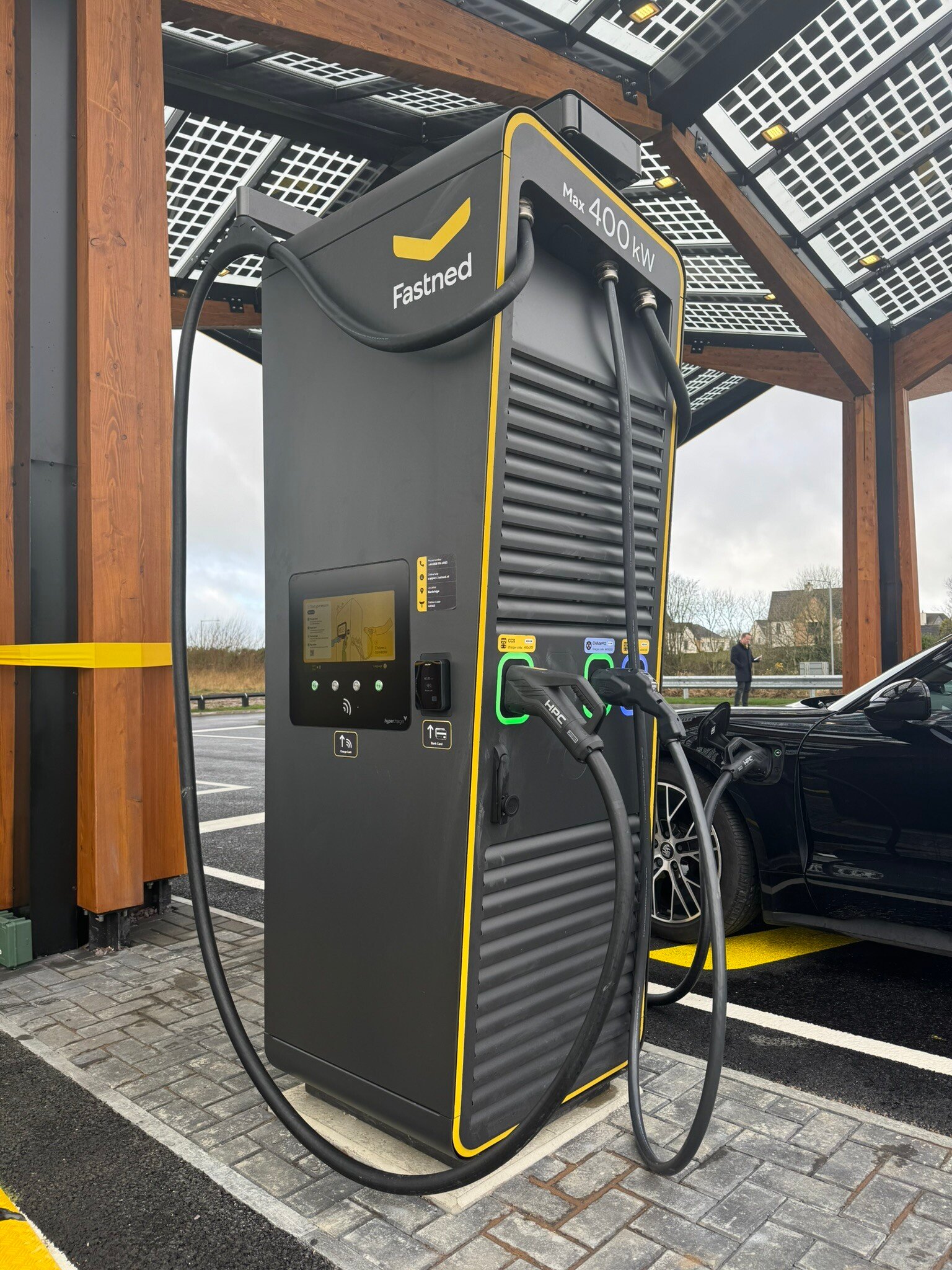 One of 6 Fastned 400kW units